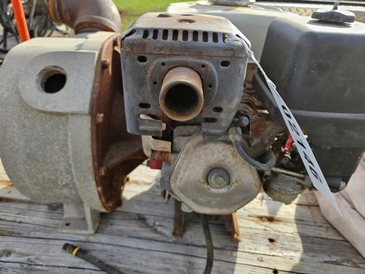 #2146-•-honda-3"-gas-powered-water-pump-image-6