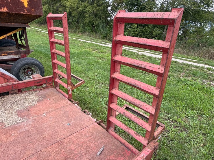 #4012-•-heavy-duty-skid-loader-trailer-image-8