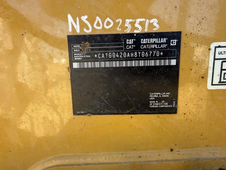 2025-caterpillar-420-image-3