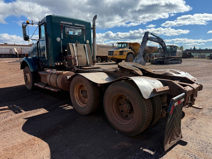 kenworth-t800-image-3