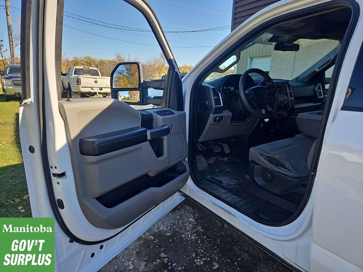 2016-ford-f150-image-15