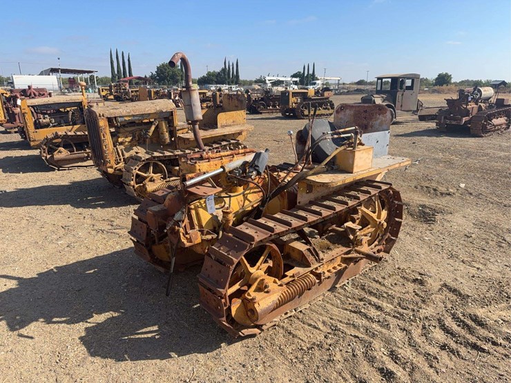 caterpillar-fifteen-image-1