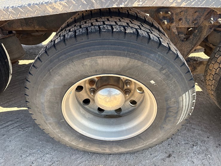 2005-kenworth-t800-image-79