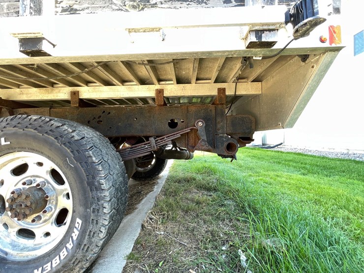 2008-gmc-2500hd-image-23