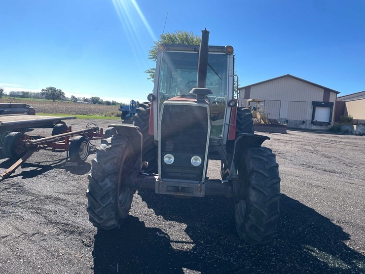 massey-ferguson-3525-image-2