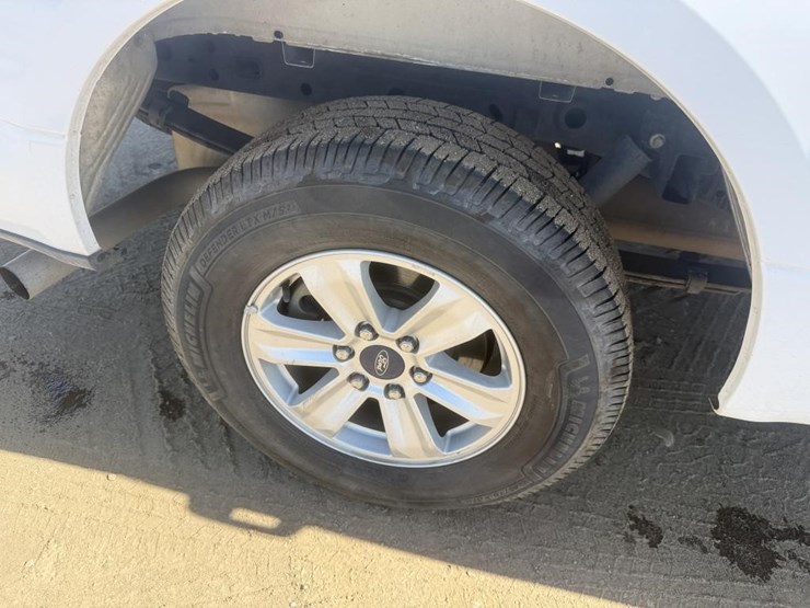 2020-ford-f150-image-21