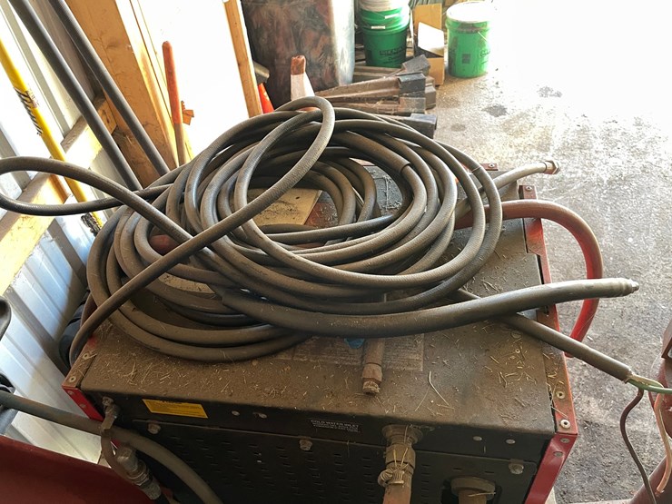 #1847-•-hotsy-cold-water-pressure-washer-and-hose-reel-image-11