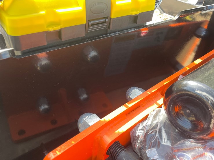 #2014-•-wolverine-skid-steer-post-driver-attachment-image-14