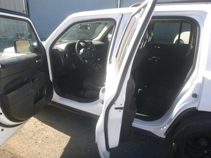 2014-jeep-patriot-image-6