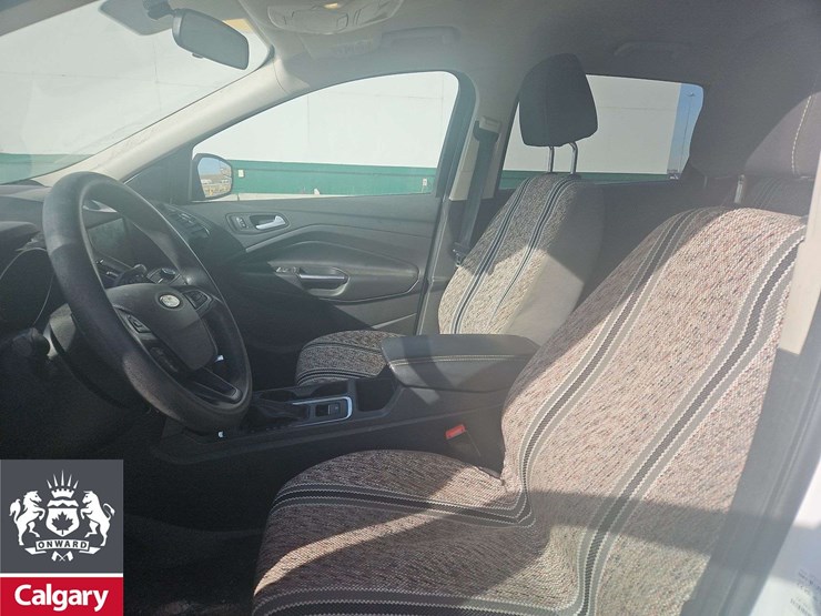 2017-ford-escape-se-image-13