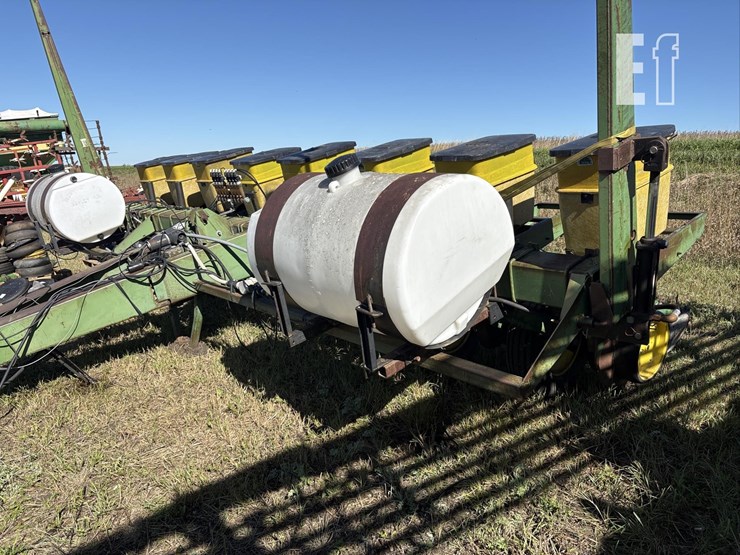 john-deere-7000-image-2
