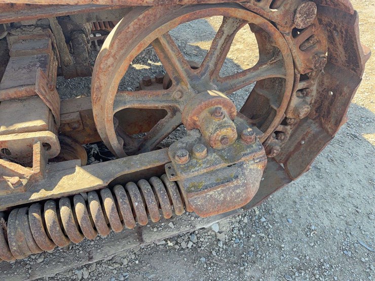 caterpillar-65-image-13