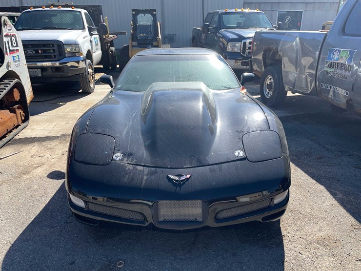 #1789-•-2001-chevy-corvette-(has-wi-title)-image-2