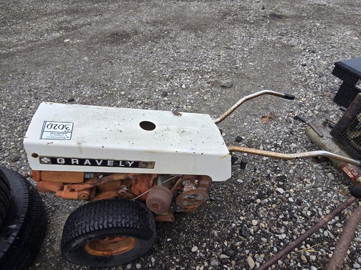 gravely-convertible-walk-behind-tractor-image-3