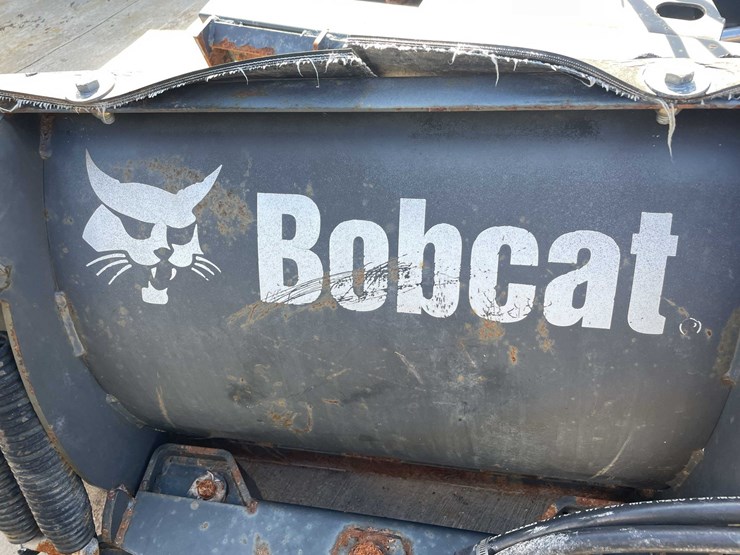 #1819-•-8'-bobcat-straight-blade-snow-plow-image-10