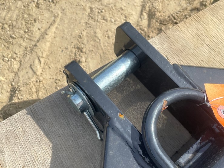 #2042-•-wolverine-skid-steer-quick-hitch-mount-image-8