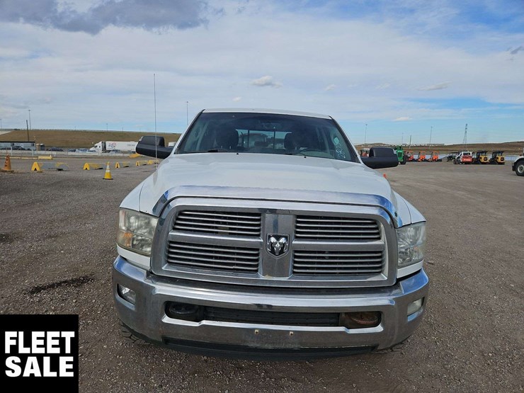 2012-dodge-2500-image-8