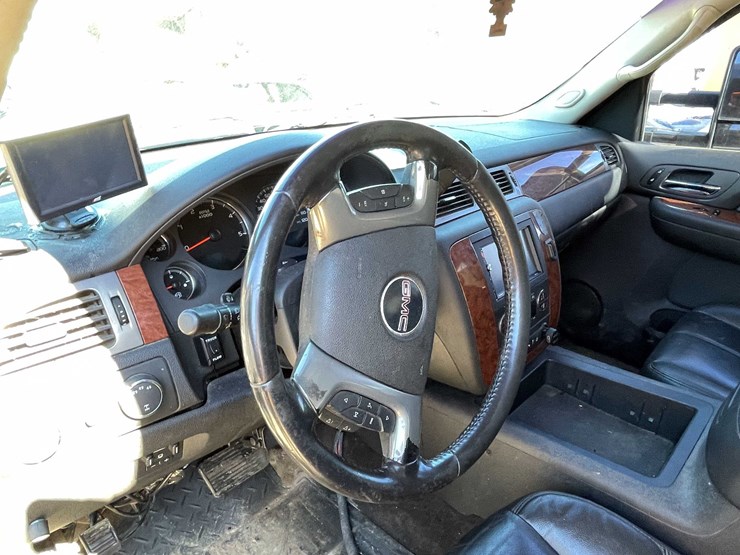 2008-gmc-2500hd-image-45