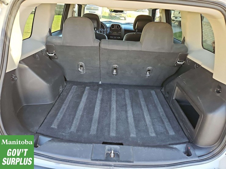 2014-jeep-patriot-image-26