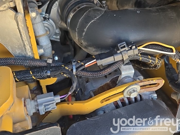 2018-caterpillar-299d2-image-48