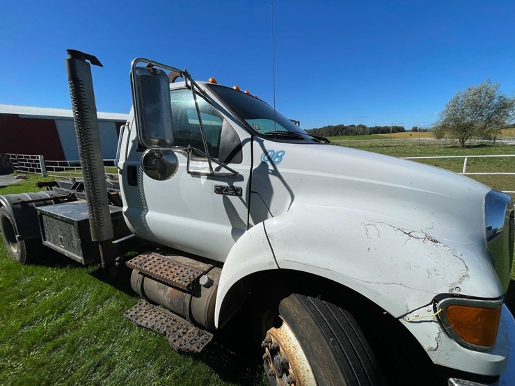 2008-ford-f750-image-43