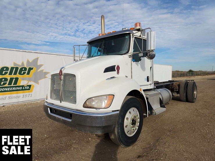 2015-kenworth-t370-image-1