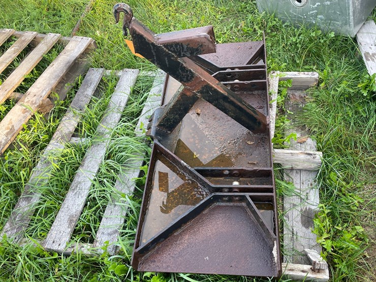 #3239-•-tractor-hook-attachment-image-2
