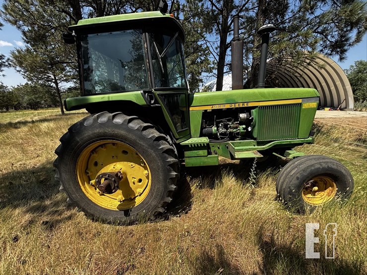 john-deere-4430-image-4