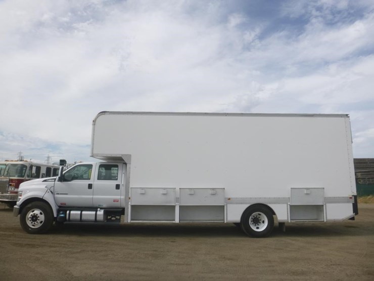 2016-ford-f650-xlt-image-5