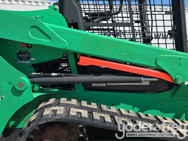 2020-bobcat-t550-image-34