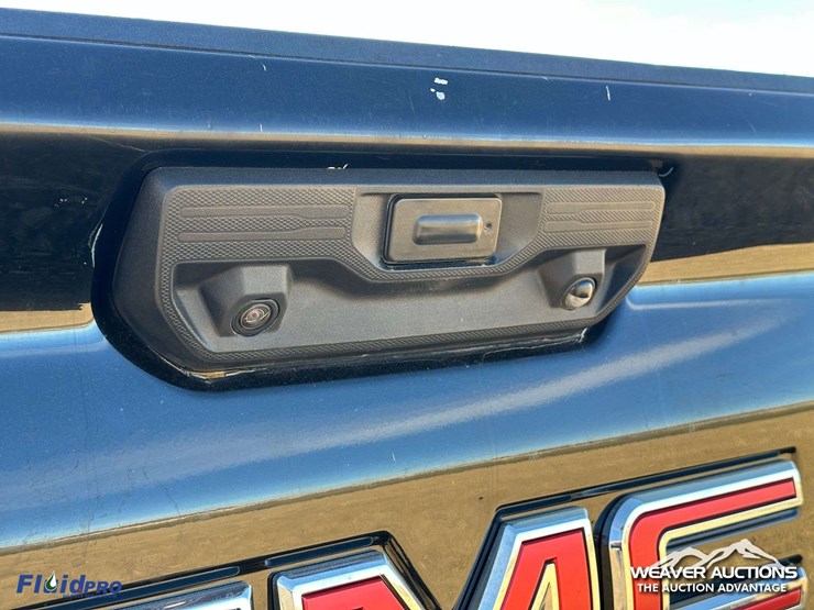 2023-gmc-2500hd-image-47