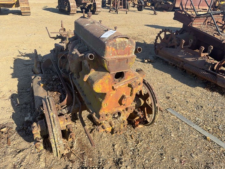 caterpillar-2-ton-image-5