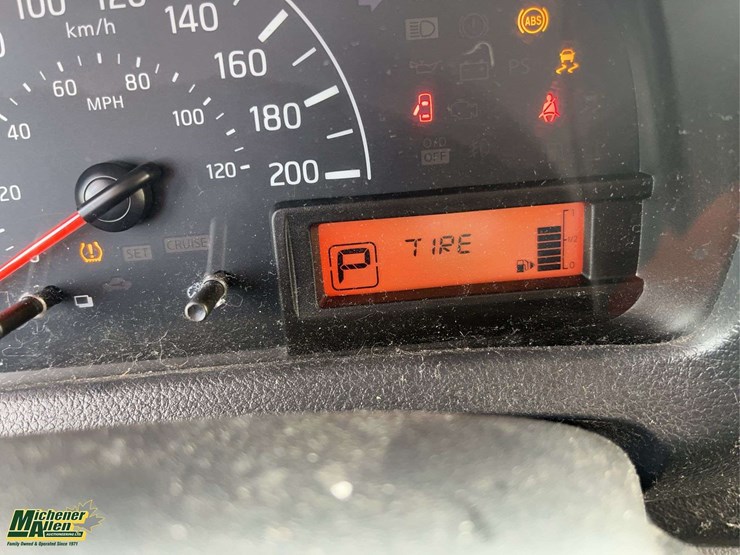 2021-nissan-nv200-image-22