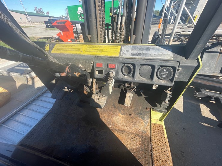 #1798-•-clark-lp-forklift-image-10