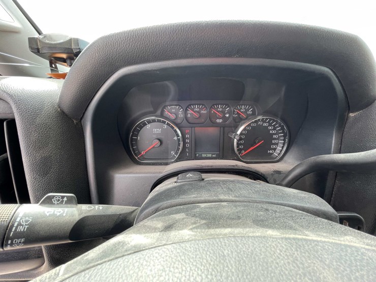 2018-chevrolet-3500-image-77