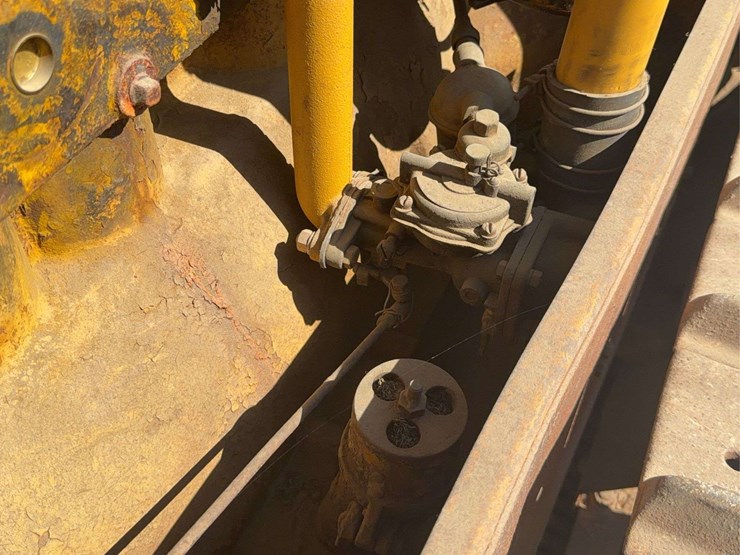 caterpillar-20-image-21