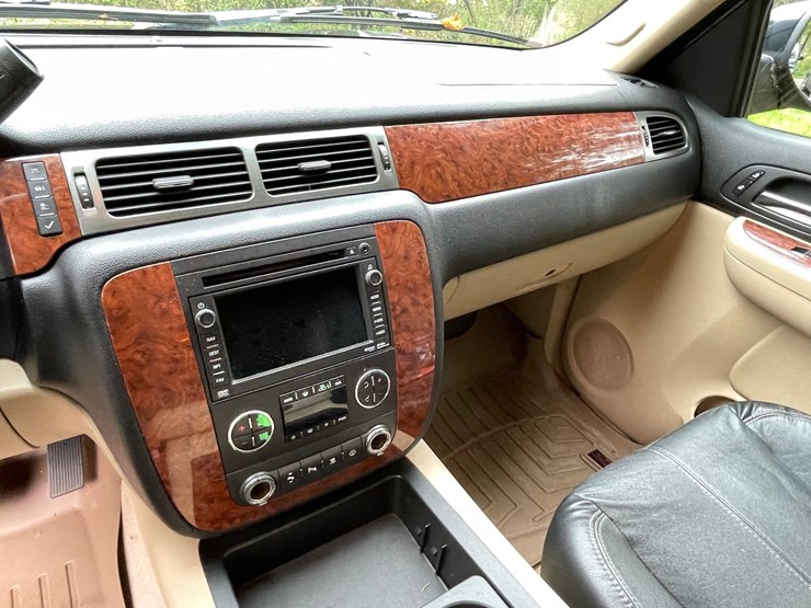 2007-chevrolet-tahoe-ltz-image-74