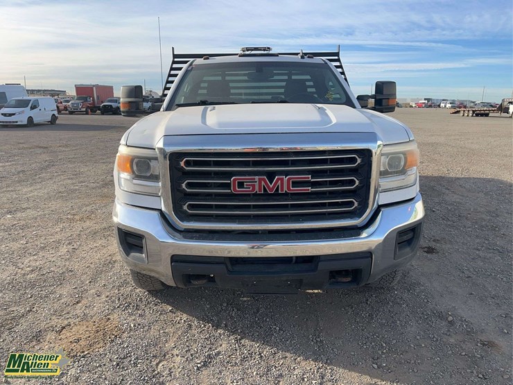 2015-gmc-sierra-3500hd-image-8