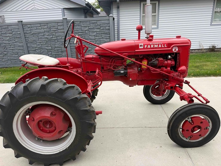 1948-ih-mccormick-farmall-super-a-tractor-image-6