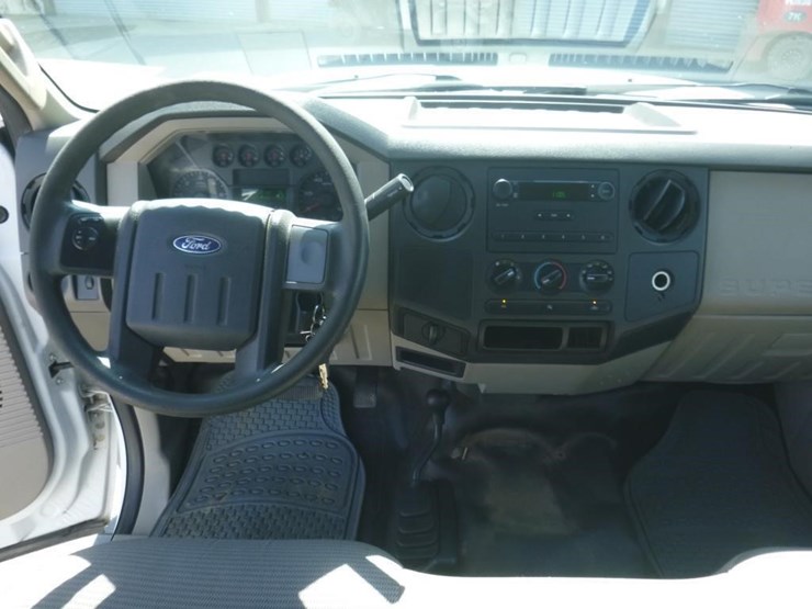 2010-ford-f250-image-9