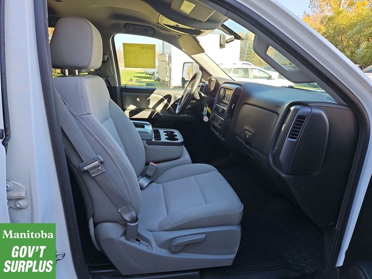 2015-chevrolet-silverado-1500-image-27
