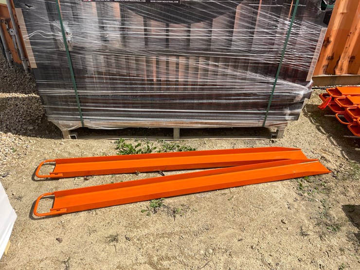 #2074-•-wolverine-skid-steer-pallet-fork-extensions-attachment-image-3