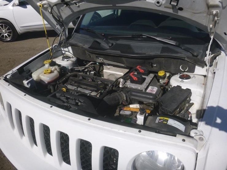2014-jeep-patriot-image-13