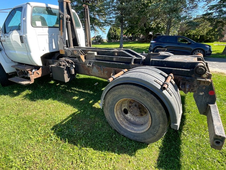 2008-ford-f750-image-8