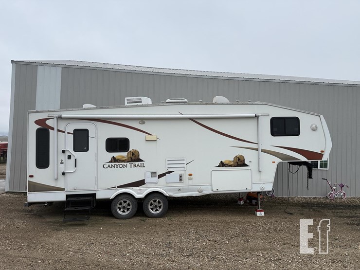 2011-trails-west-27ft-camper-image-2