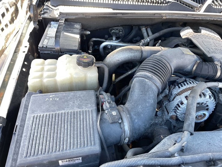 2004-gmc-2500hd-image-71