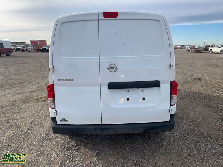 2021-nissan-nv200-image-6