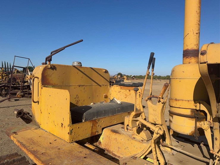 caterpillar-d7-image-33