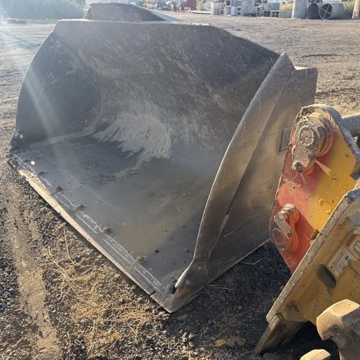 CAT Wheel Loader Bucket