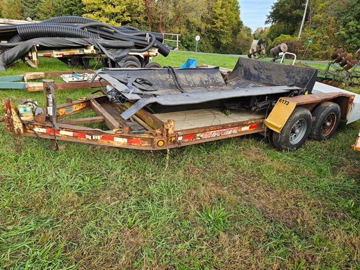 #2126-•-towmaster-tandem-axle-utility-tilt-trailer-image-2